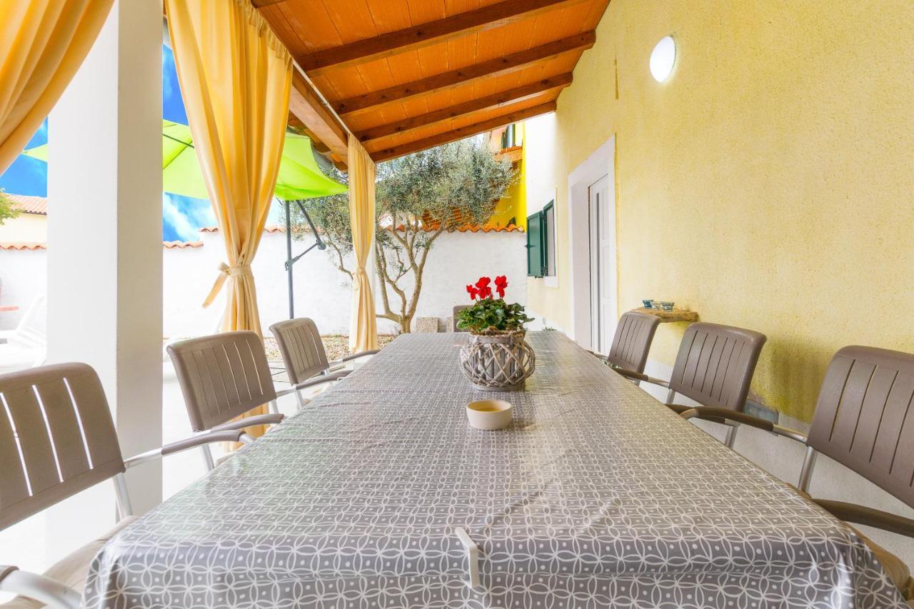 Holiday Home Olga With Pool &Pet Friendly Pula Exterior photo