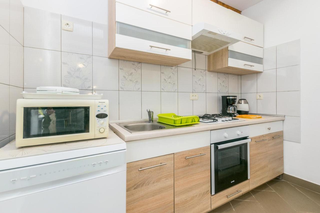 Holiday Home Olga With Pool &Pet Friendly Pula Exterior photo